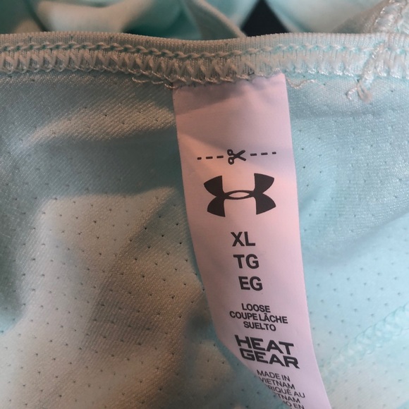 Women’s Undef Armour tank, size XL, split back!!! - Picture 8 of 8